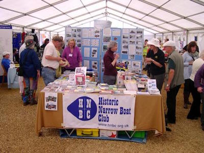Club shop stand